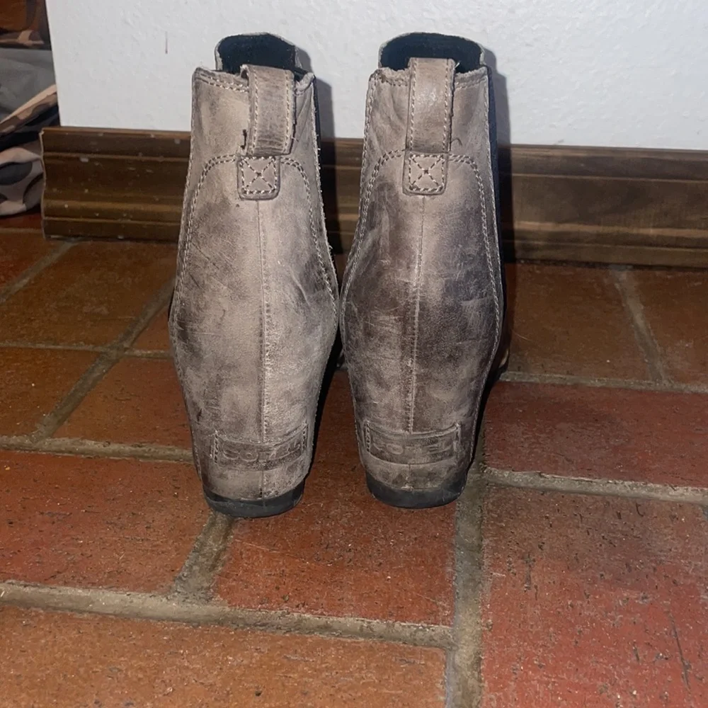 Sorel Gray Lea Ankle‎ Wedge Boots 7.5